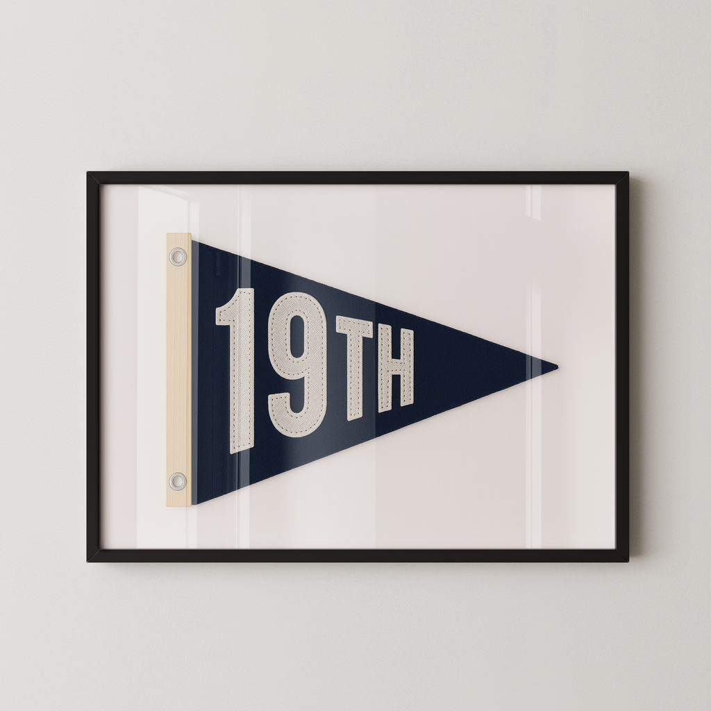 19th Hole Golf Flag in Blue